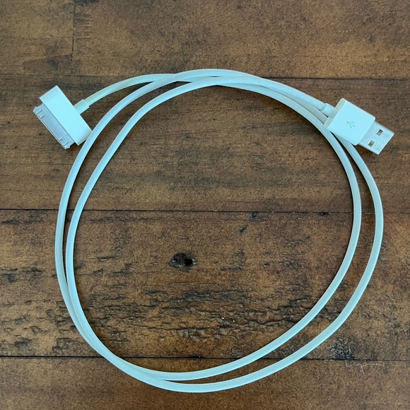 Apple iPad 1-4 USB charging cable. - Picture 2 of 2